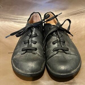 Vivobarefoot Addis Junior